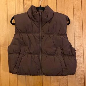 Brown vest from H&M. Size M. Like new.